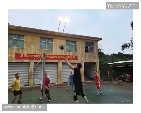 重庆足球队逆袭之路联合会杯特别报道展现拼搏精神与团队力量