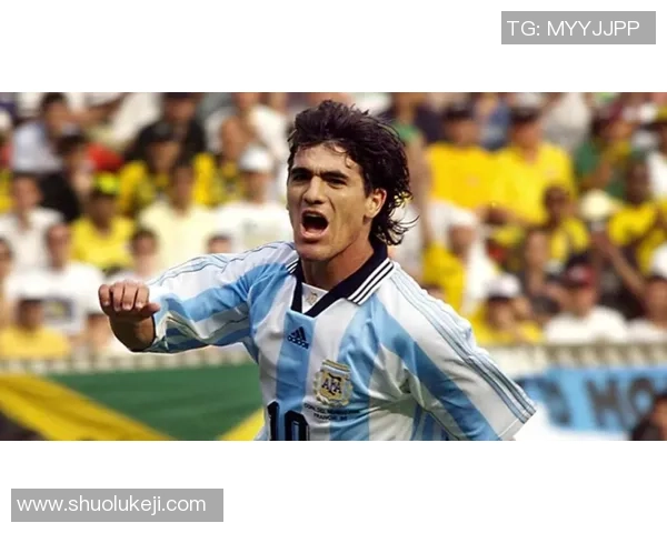 后场足球明星绰号全解析揭秘他们背后的故事与传奇