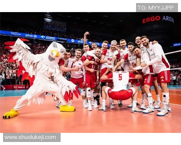 成都排球队以66分稳居总决赛积分榜首位展现强劲实力 成都排球队以66分稳居总决赛积分榜首位展现强劲实力